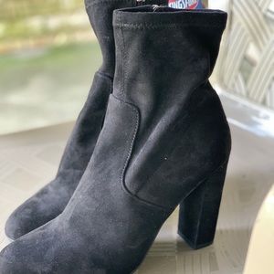 Steve Madden Black Bootie